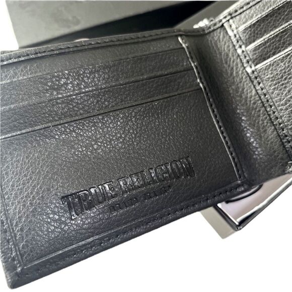 New TRUE RELIGION Slim Bifold Wallet Leather Logo Black Boxed ID Horner RFID X - Picture 7 of 9